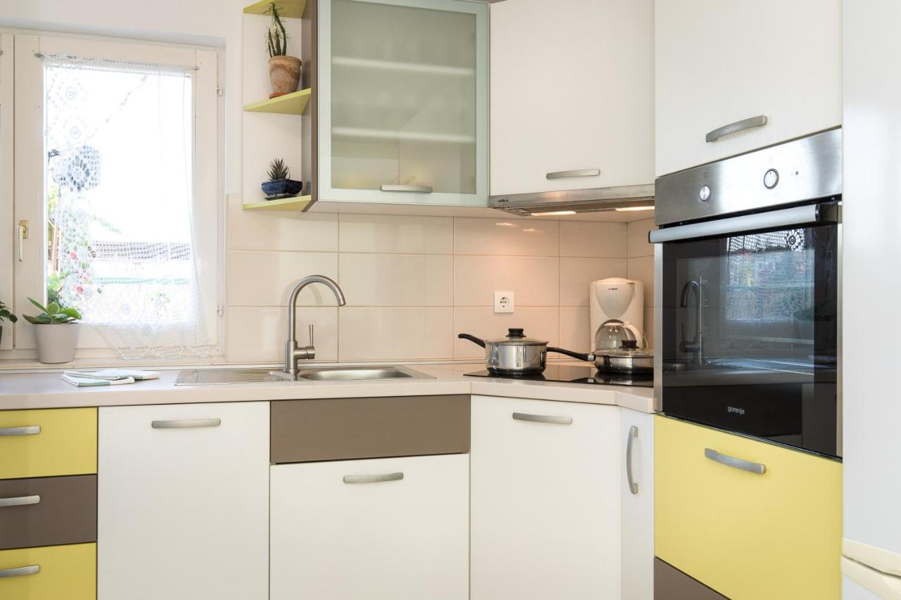 Beach Apartment Krk Town Buitenkant foto